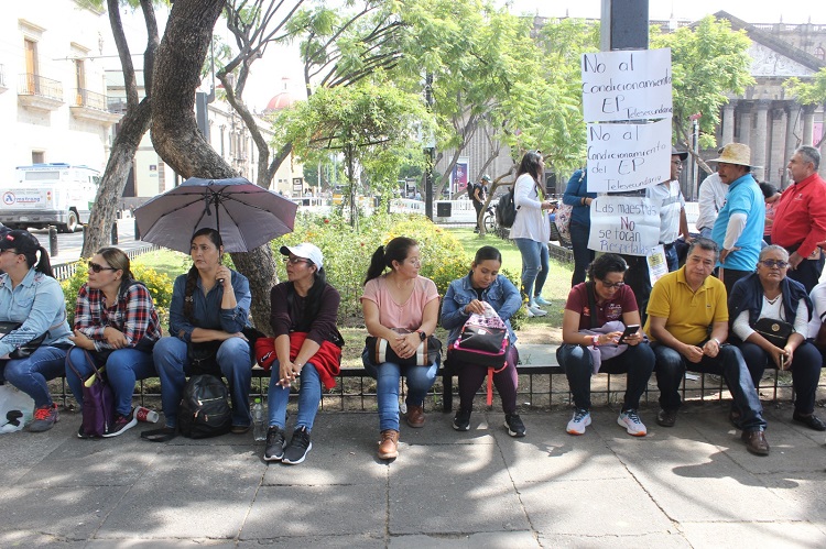 DE JALISCO. La manifestación reunió a representantes de más de 35 zonas escolares. (Foto: Michelle Vázquez) 